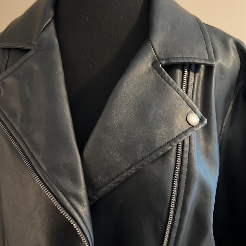 Synthetic leather jacket - Picture 2 of 4